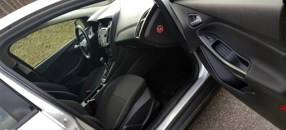 Ford Focus cena 35900 przebieg: 130137, rok produkcji 2016 z Stoczek Łukowski małe 79